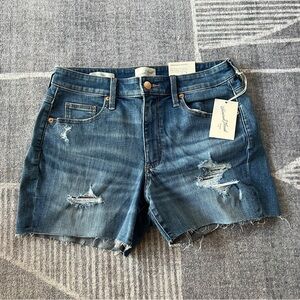 NWT Universal Thread high-rise midi shorts